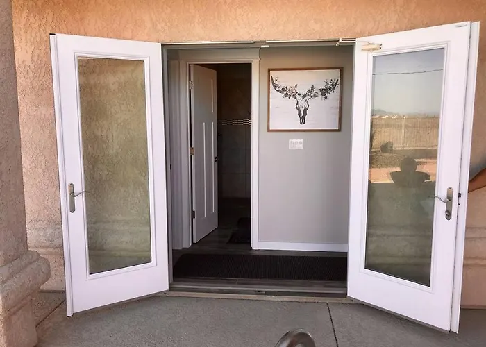 Private View On The Side Of 95! Sleeps 16 Lake Havasu City