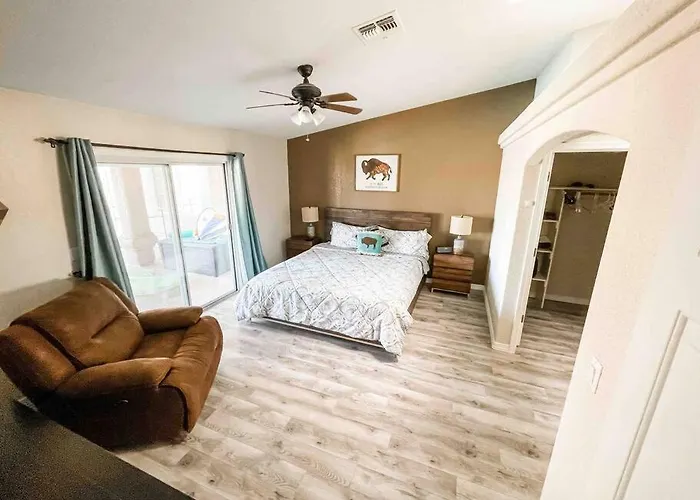 Private View On The Side Of 95! Sleeps 16 Hébergement de vacances Lake Havasu City